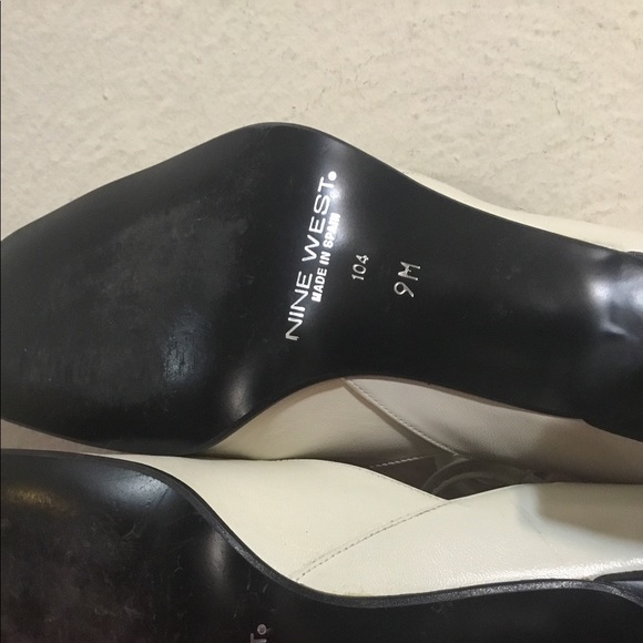NINE WEST Cream Sz 9M Square Toe Ankle Wrap Pumps - Picture 8 of 8